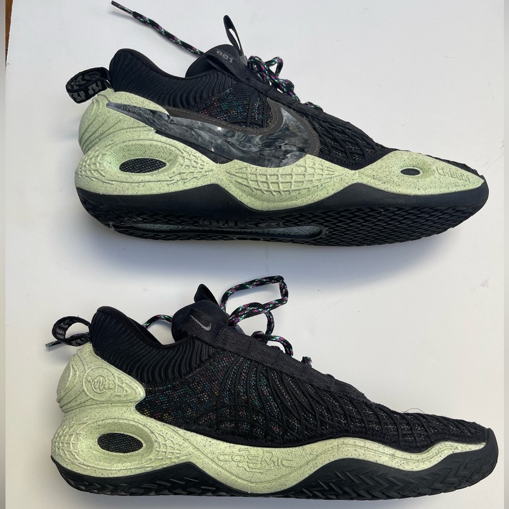 Nike Cosmic Unity Green Glow Basketball Sneaker - men’s size 10